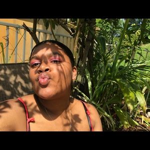 Meet your Posher, Elianny